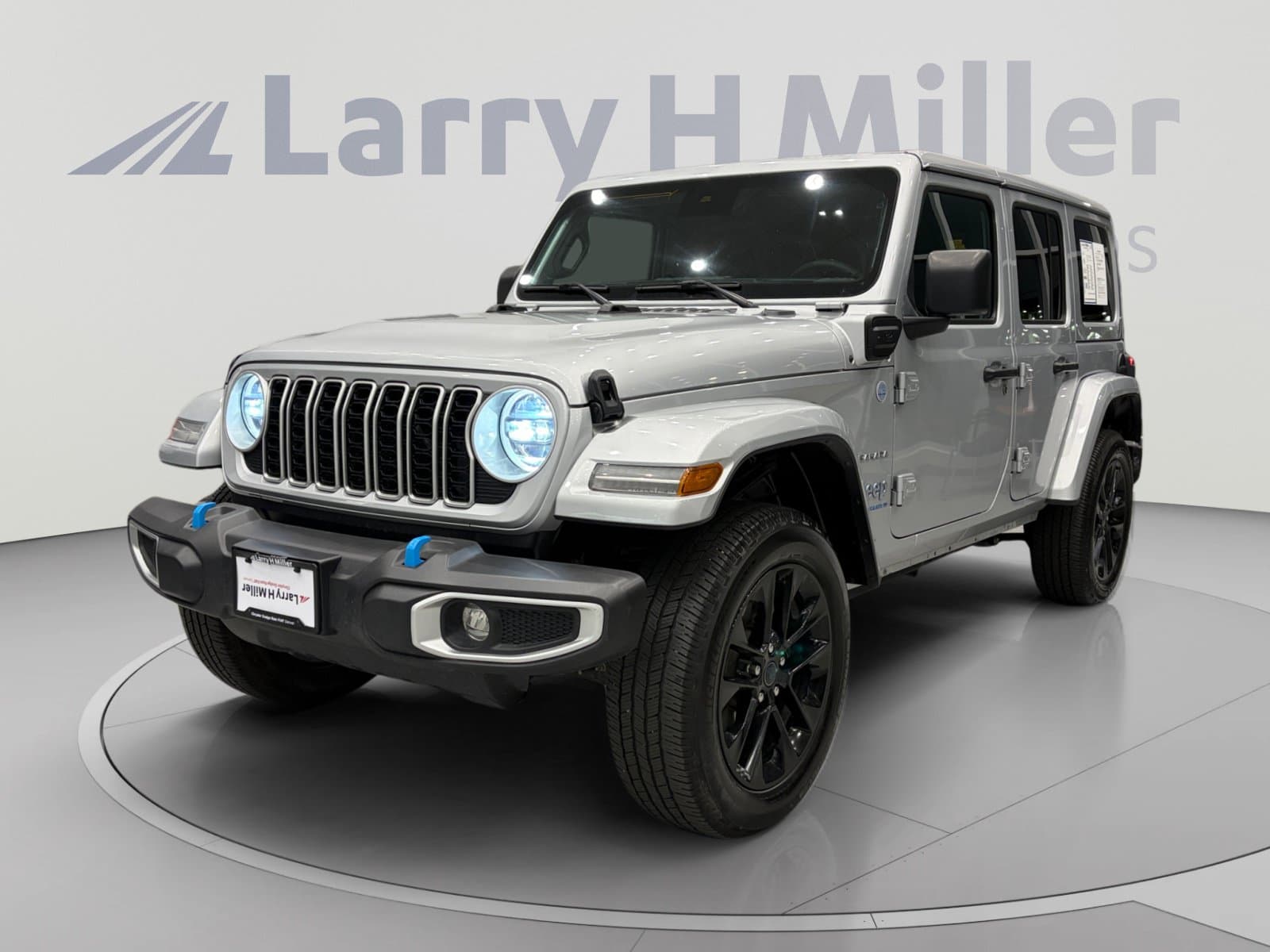 2024 Jeep Wrangler 4xe Sahara — photo 1 of 34