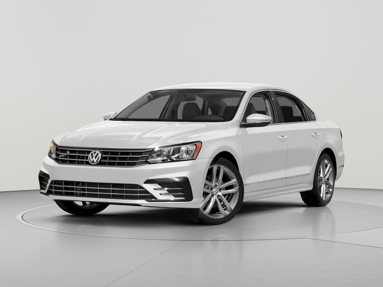2017 Volkswagen Passat R-Line w/Comfort Pkg — photo 1 of 10