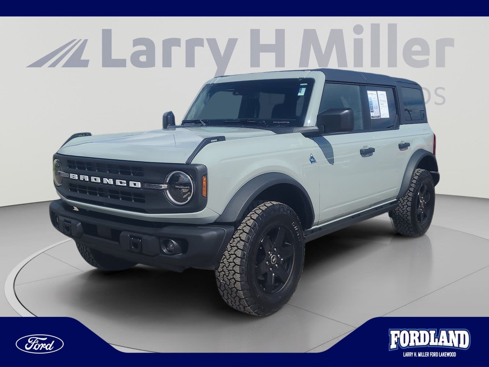 2024 Ford Bronco Black Diamond — photo 1 of 31