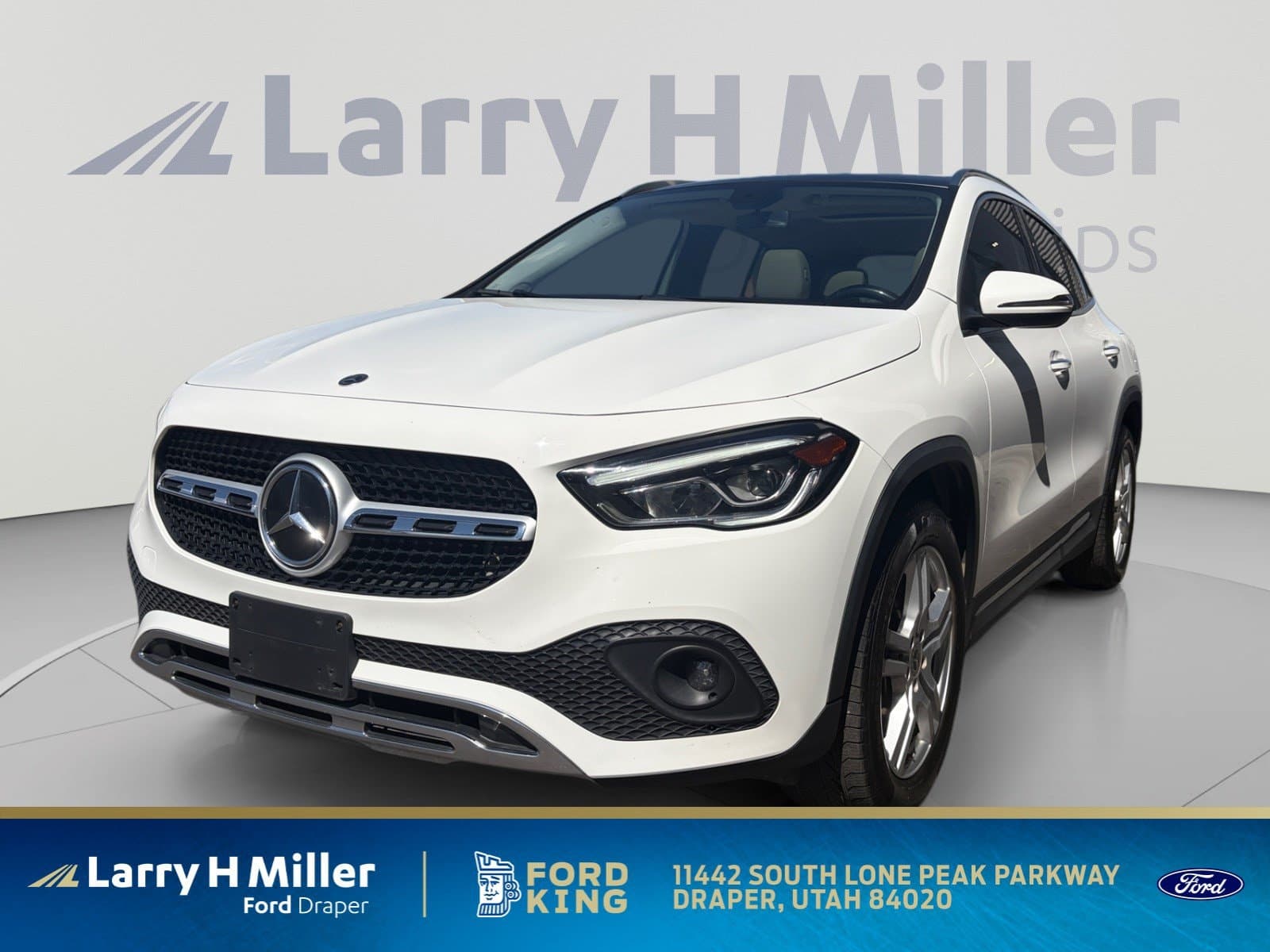 2022 Mercedes-Benz GLA Base — photo 1 of 34