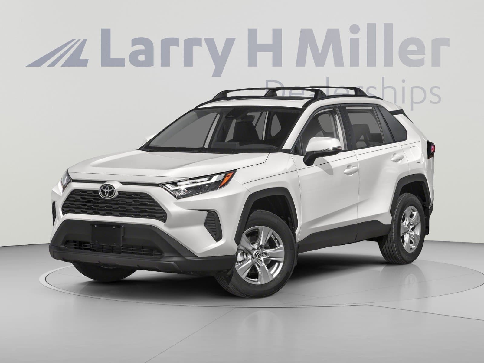 2022 Toyota RAV4 XLE — photo 1 of 11
