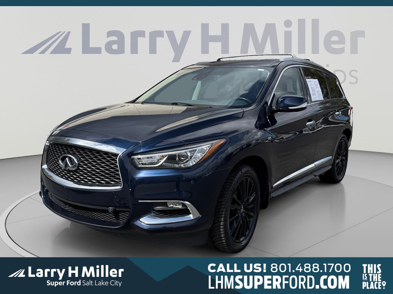 2018 INFINITI QX60 Base — photo 1 of 37