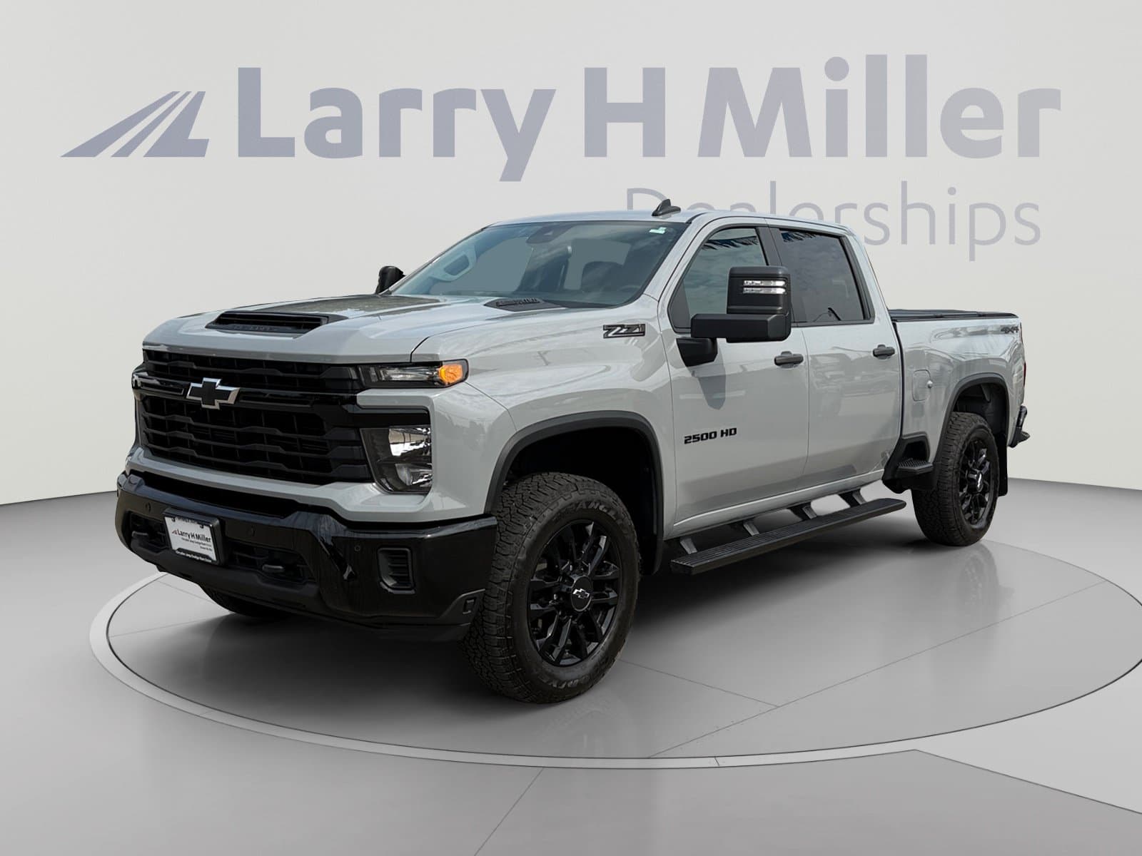2025 Chevrolet Silverado 2500 HD Custom — photo 1 of 35