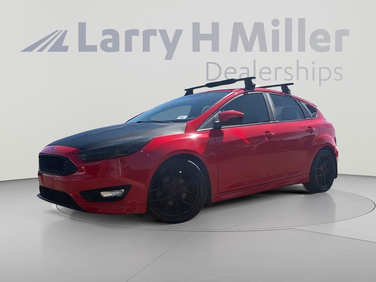 2016 Ford Focus SE — photo 1 of 36