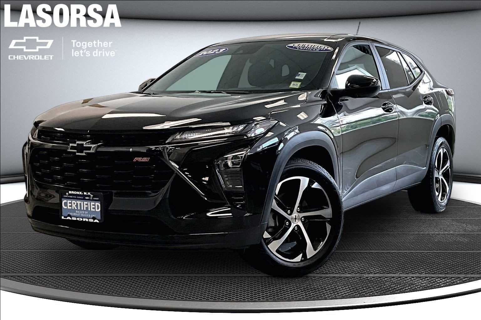 2024 Chevrolet Trax 1RS — photo 1 of 35
