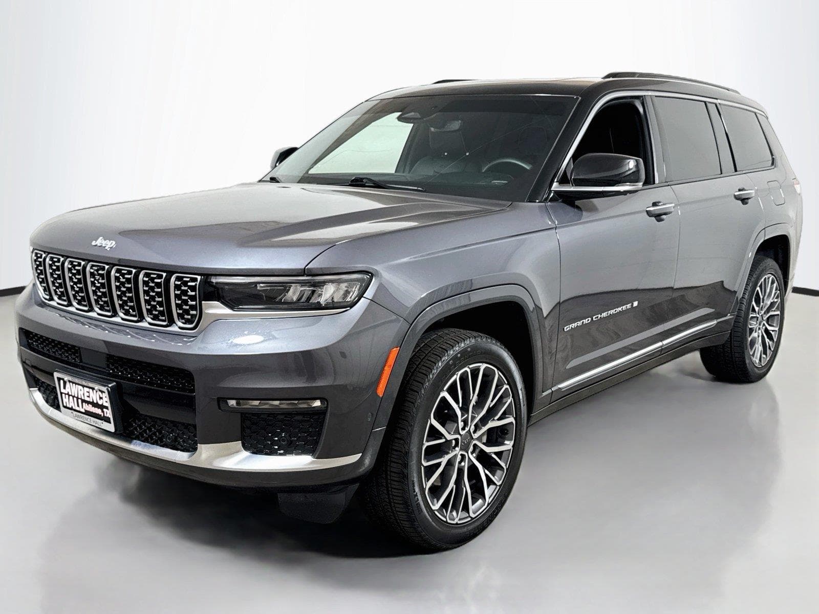 2025 Jeep Grand Cherokee L Summit Reserve — photo 1 of 33