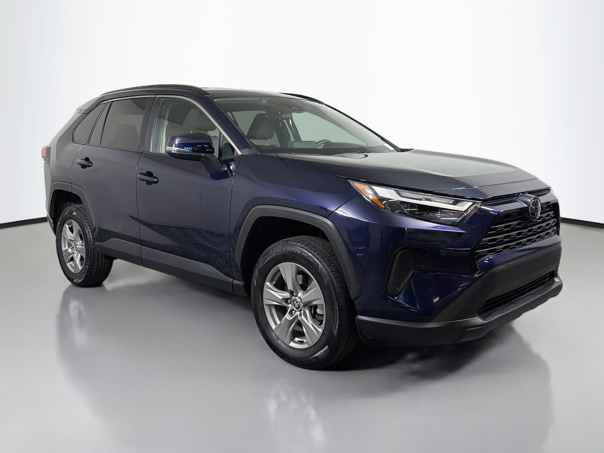2025 Toyota RAV4 XLE — photo 1 of 31
