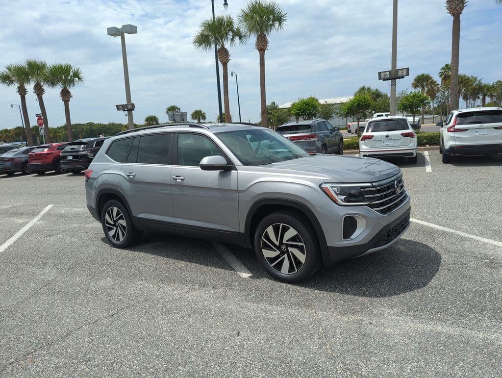 2026 Volkswagen Atlas 2.0T SE w/Technology — photo 1 of 50
