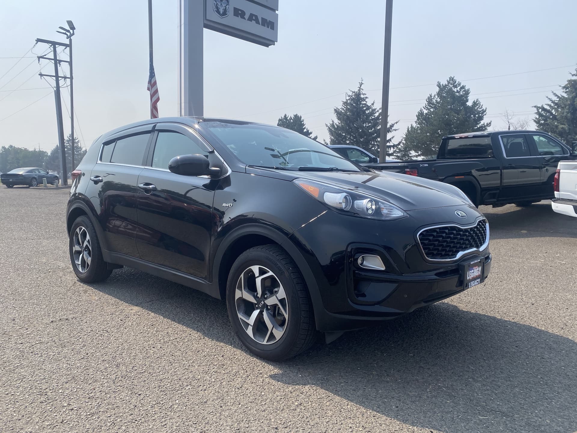 2022 Kia Sportage LX — photo 1 of 25