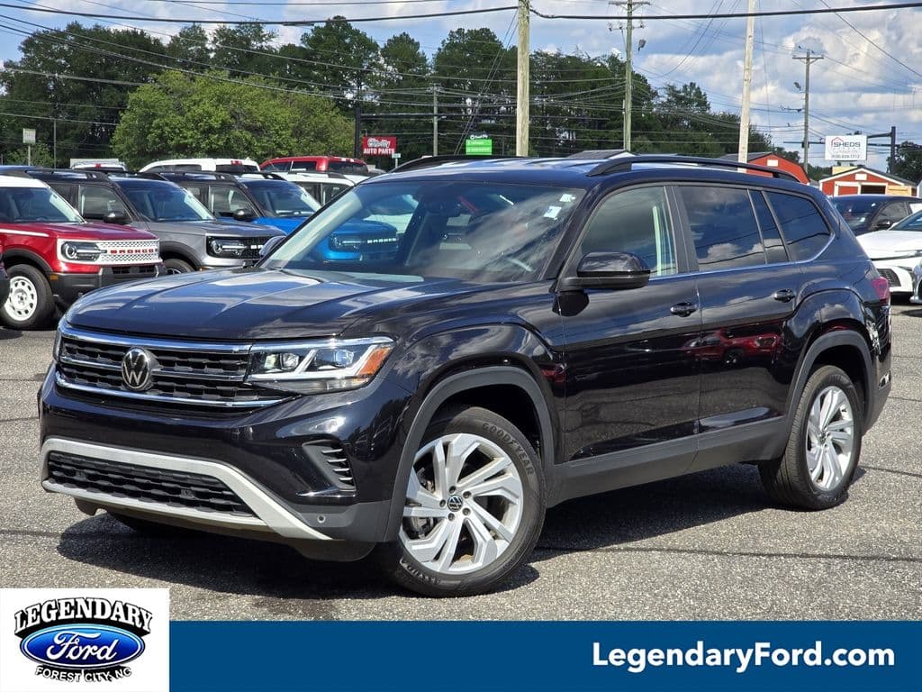 2023 Volkswagen Atlas 3.6L V6 SE w/Technology — photo 1 of 28