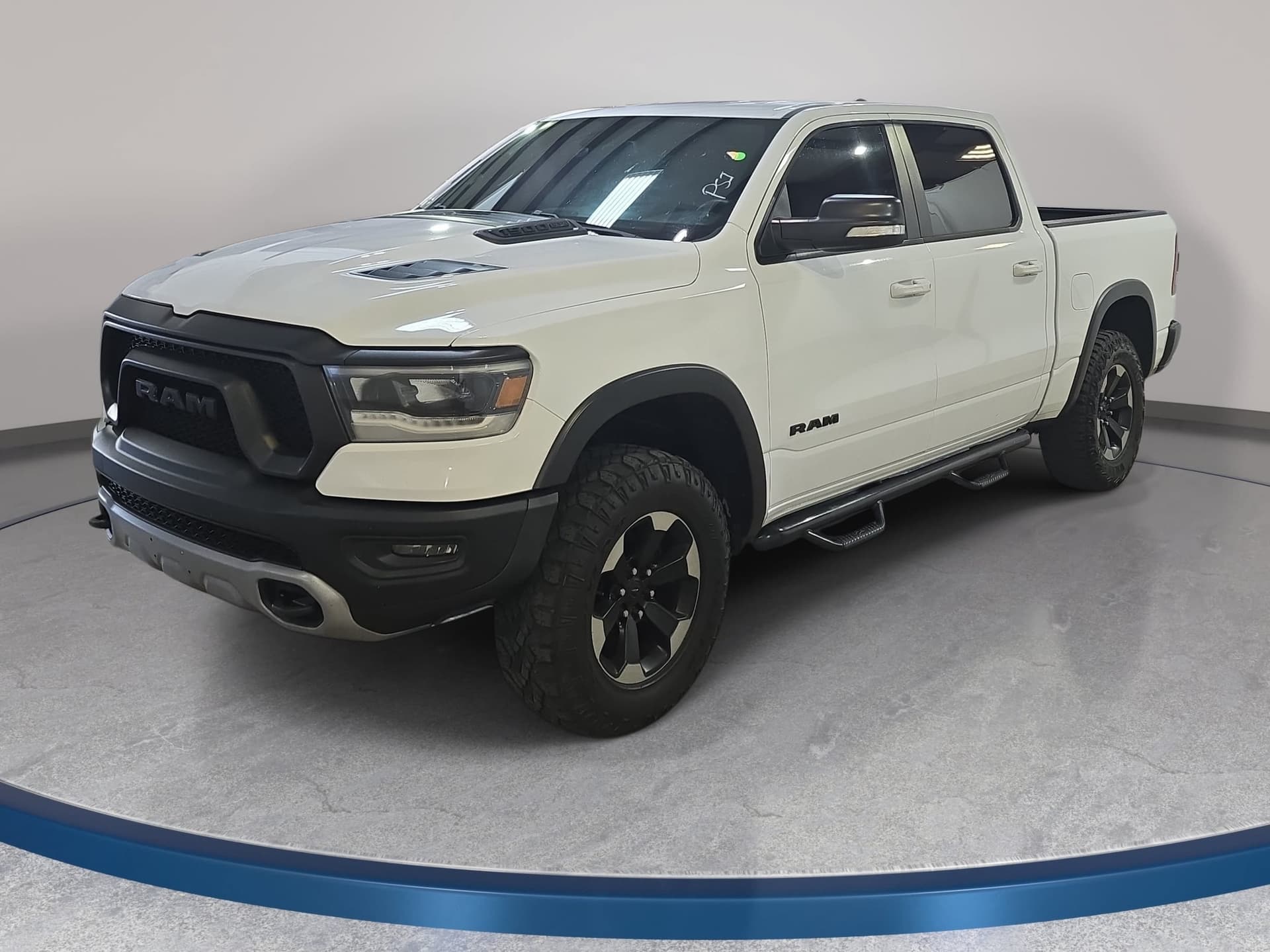 2019 RAM 1500 Rebel — photo 1 of 31