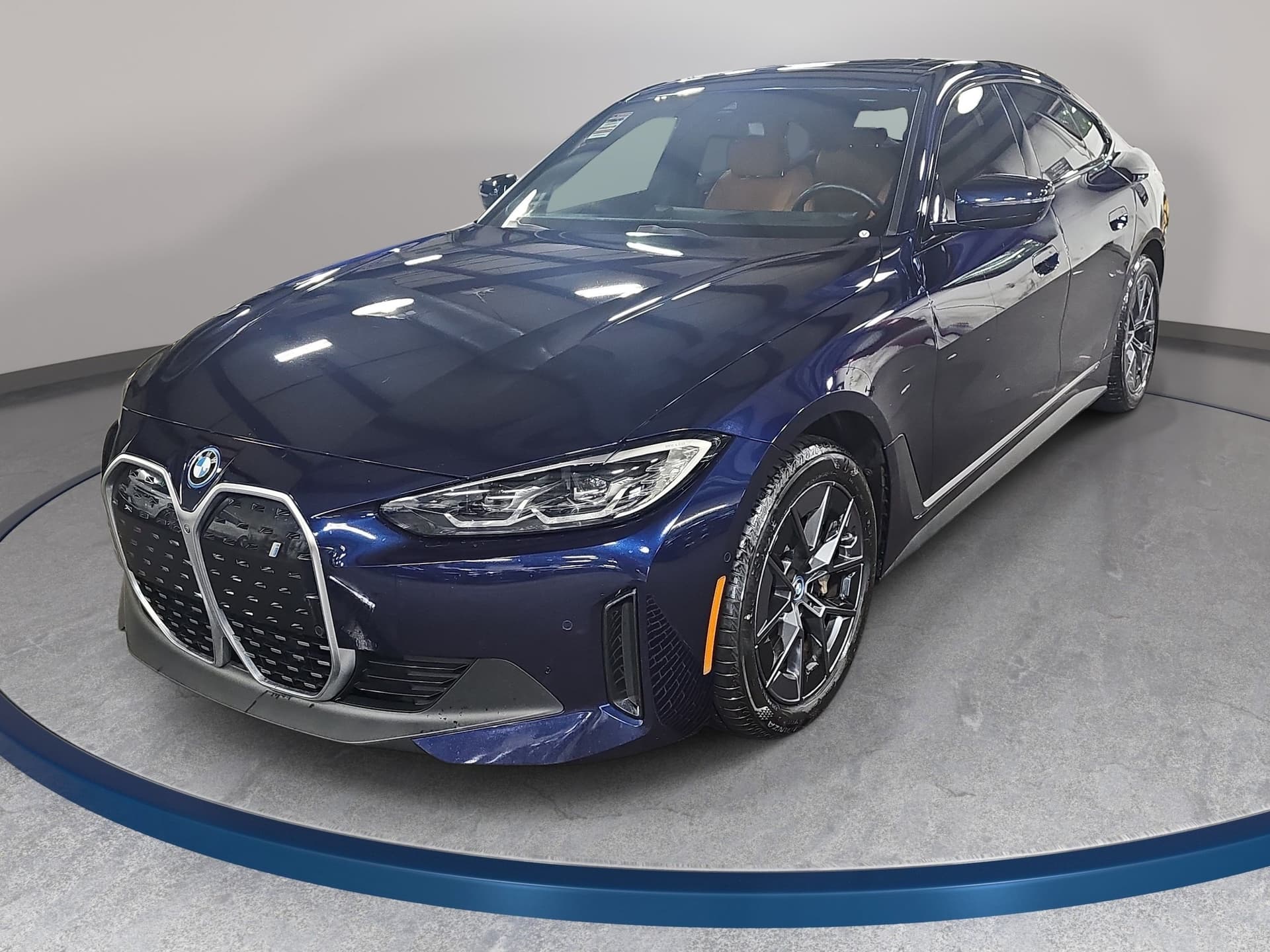 2023 BMW i4 eDrive35 — photo 1 of 39