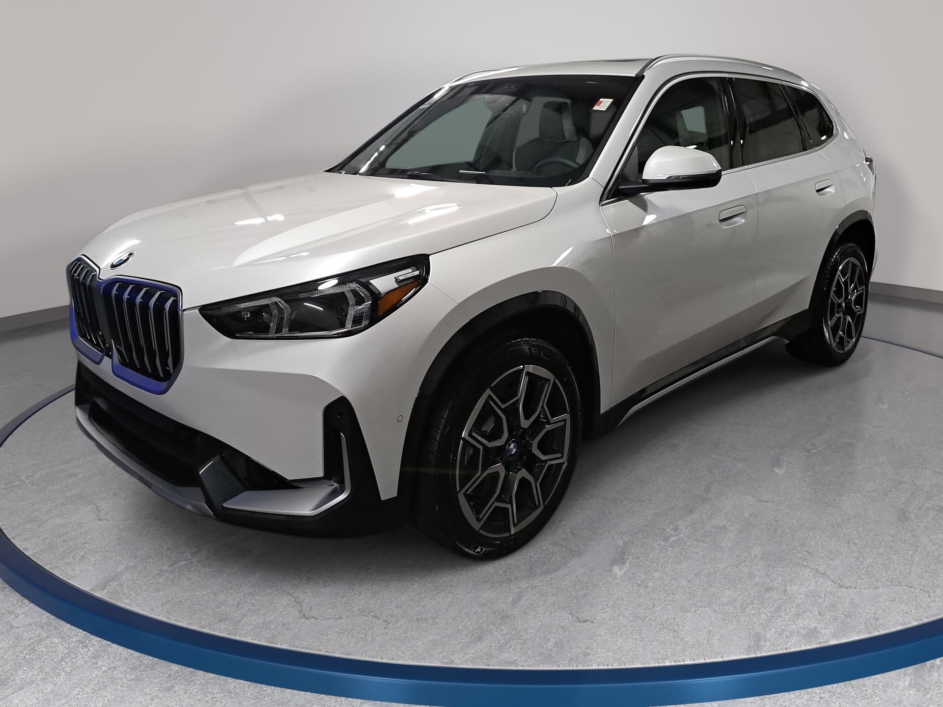 2027 BMW X1 xDrive28i — photo 1 of 49