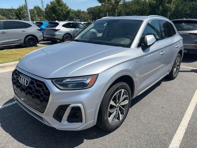 2022 Audi Q5 Base — photo 1 of 18