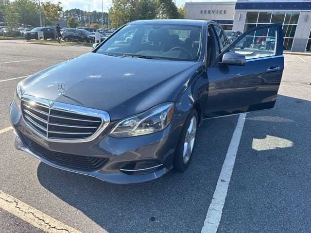 2014 Mercedes-Benz E-Class Base — photo 1 of 8
