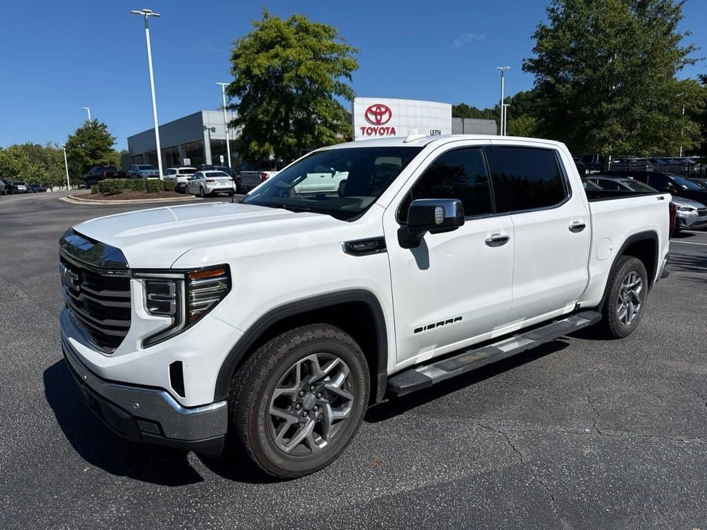 2023 GMC Sierra 1500 SLT — photo 1 of 14