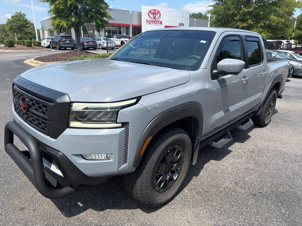 2023 Nissan Frontier PRO-4X — photo 1 of 14
