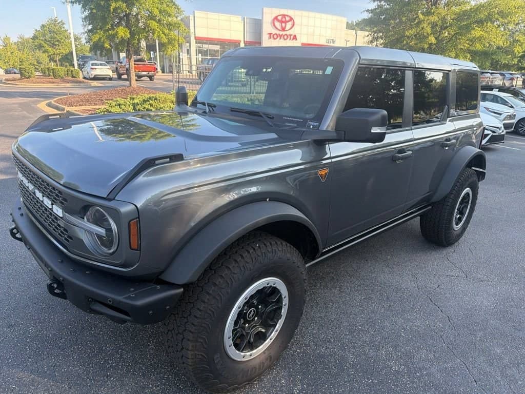 2025 Ford Bronco Badlands — photo 1 of 13