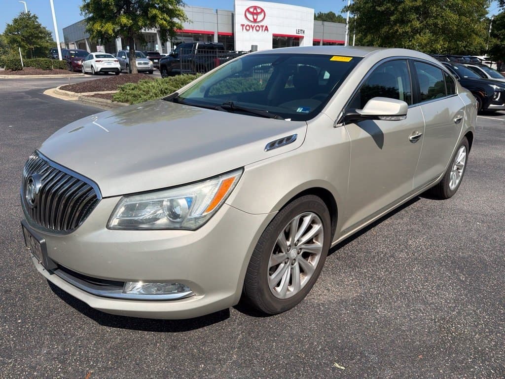 2015 Buick LaCrosse Leather — photo 1 of 13