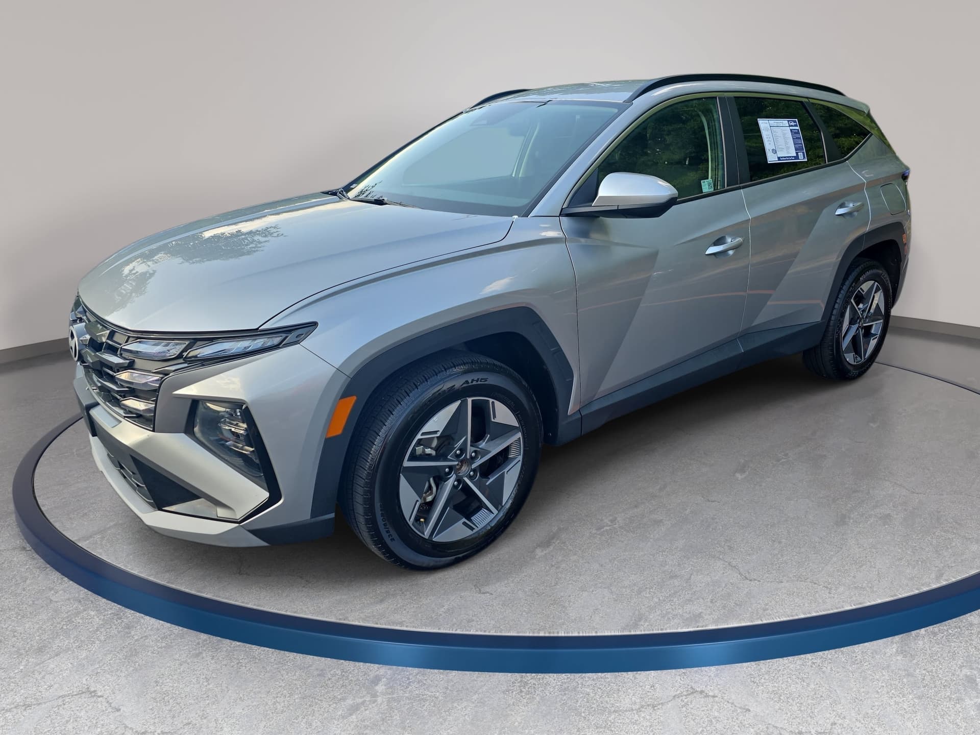 2025 Hyundai Tucson SEL — photo 1 of 35