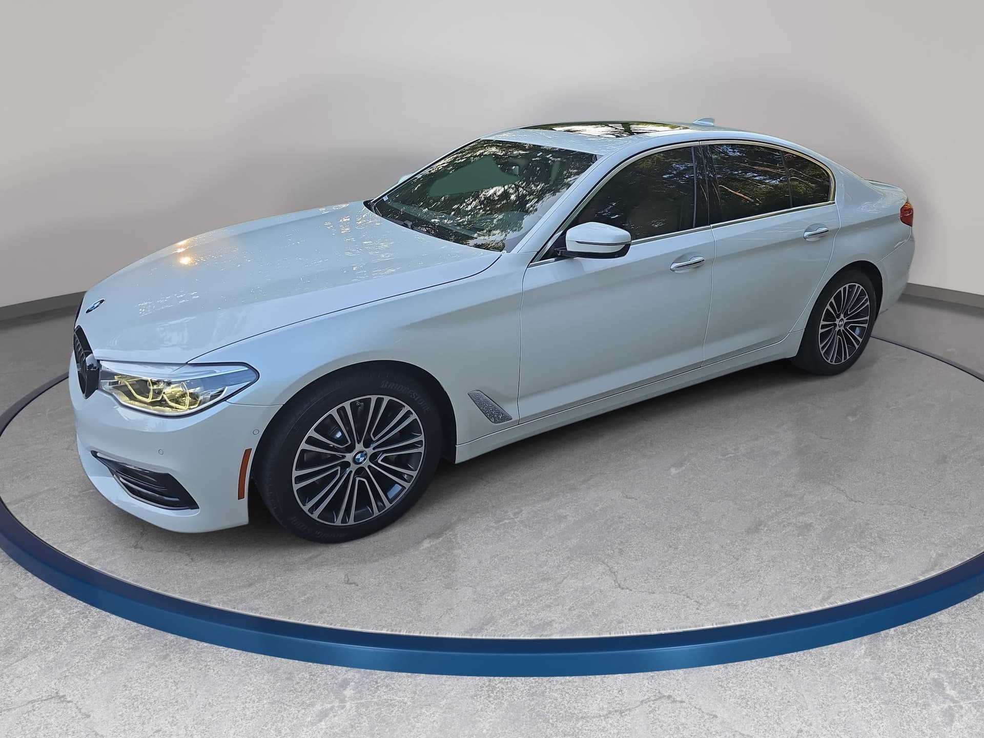2018 BMW 540i Base — photo 1 of 31