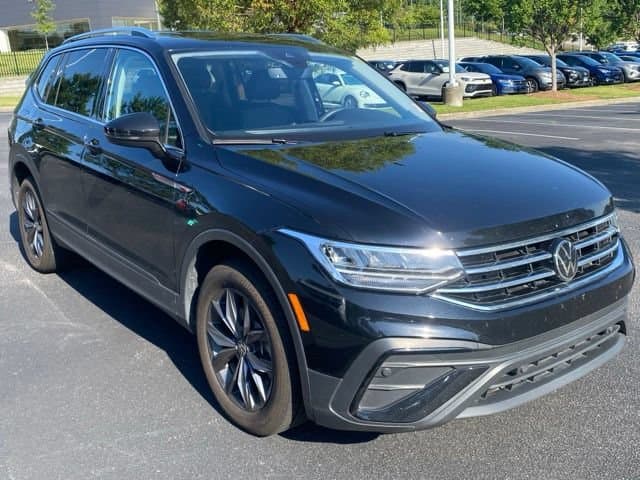 2023 Volkswagen Tiguan 2.0T SE — photo 1 of 14