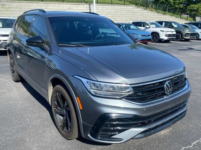 2023 Volkswagen Tiguan 2.0T SE R-Line Black — photo 1 of 14