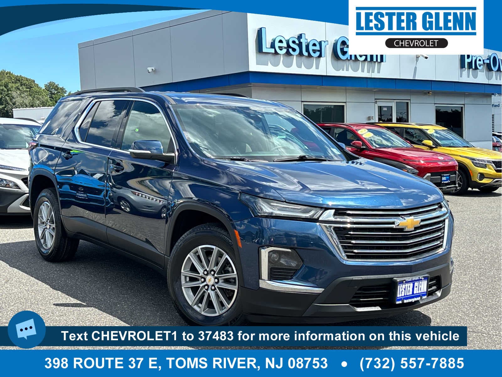 2023 Chevrolet Traverse LT Cloth w/1LT — photo 1 of 32