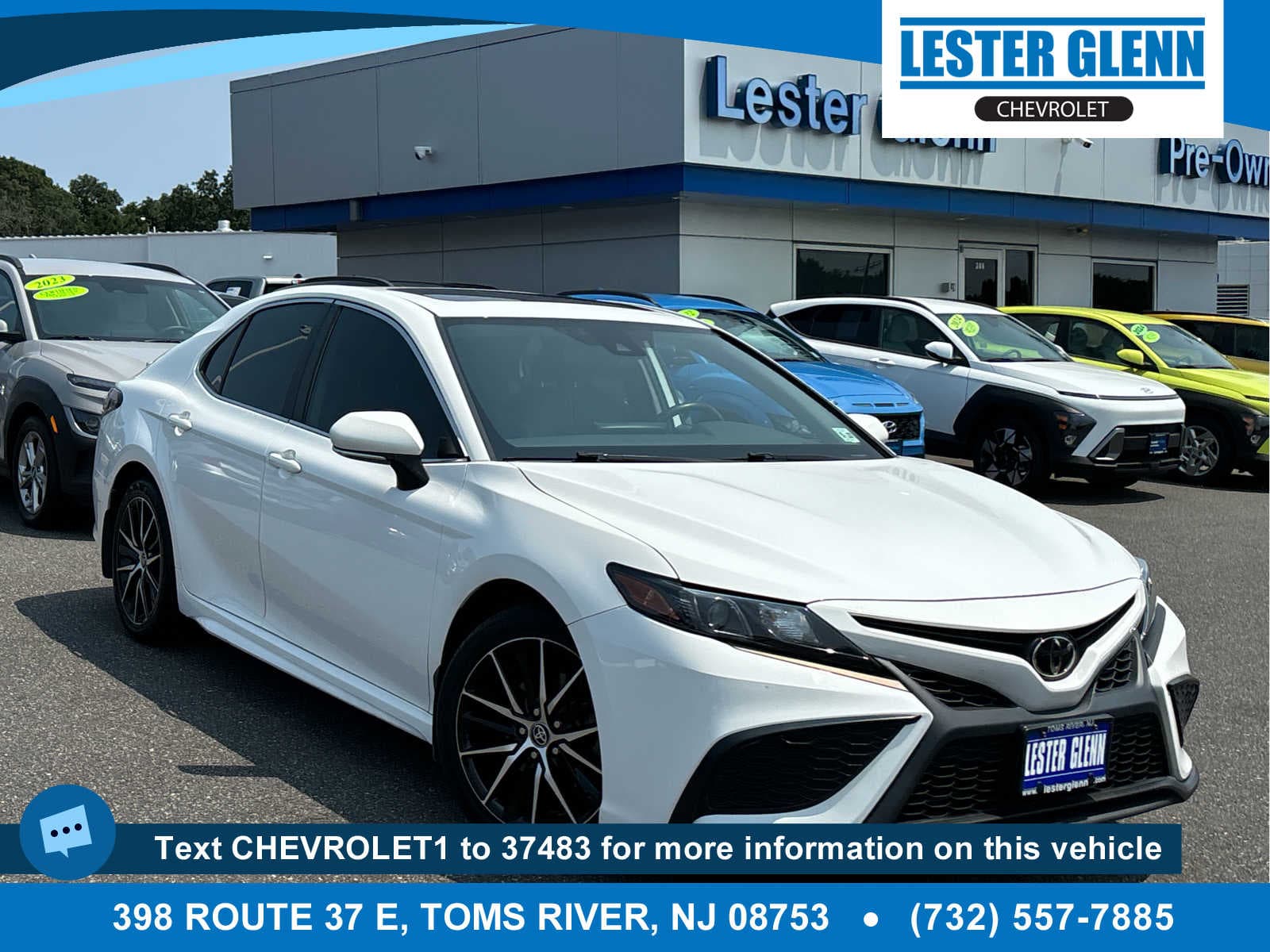 2022 Toyota Camry SE — photo 1 of 29