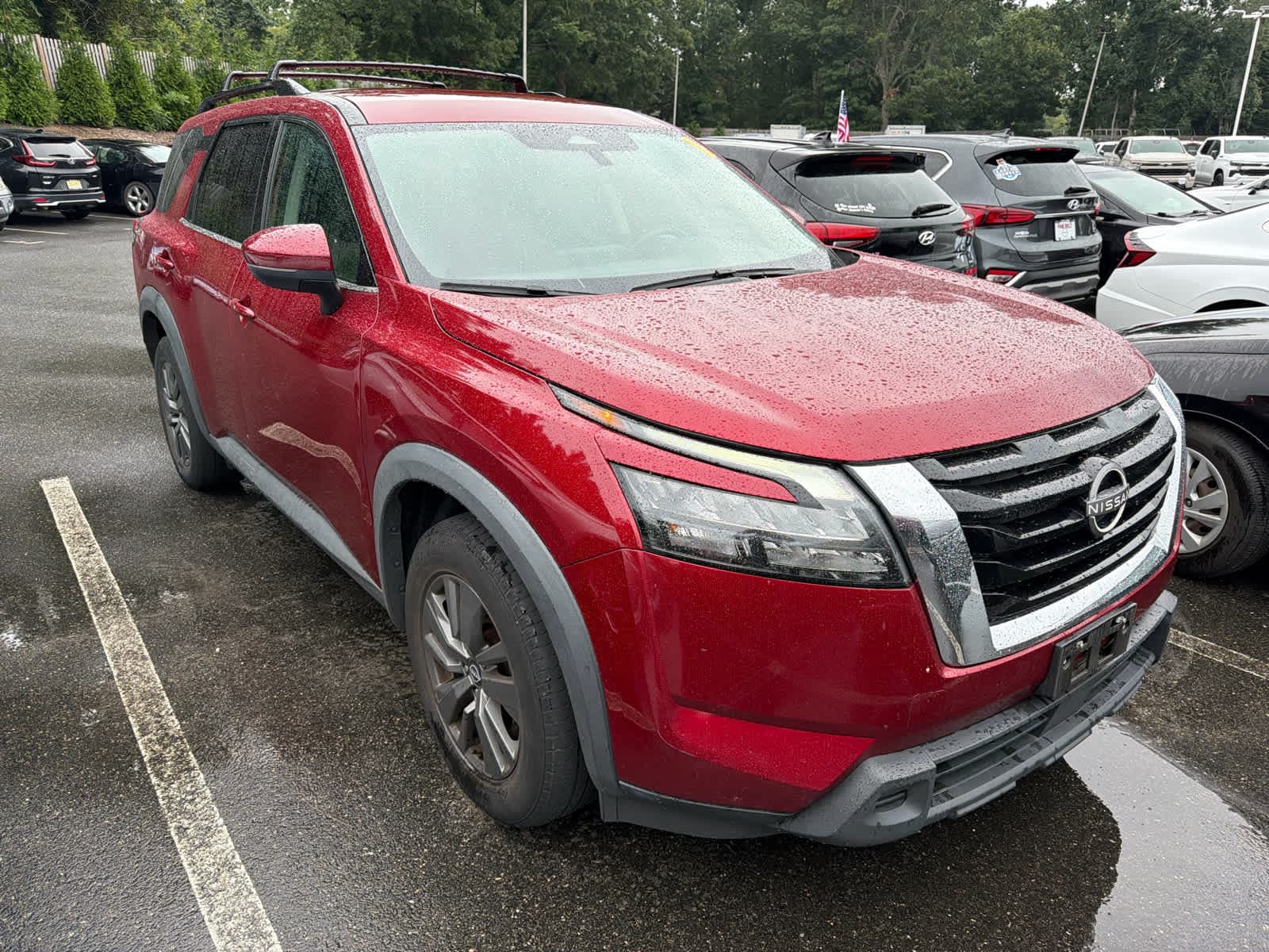 2023 Nissan Pathfinder SV — photo 1 of 11