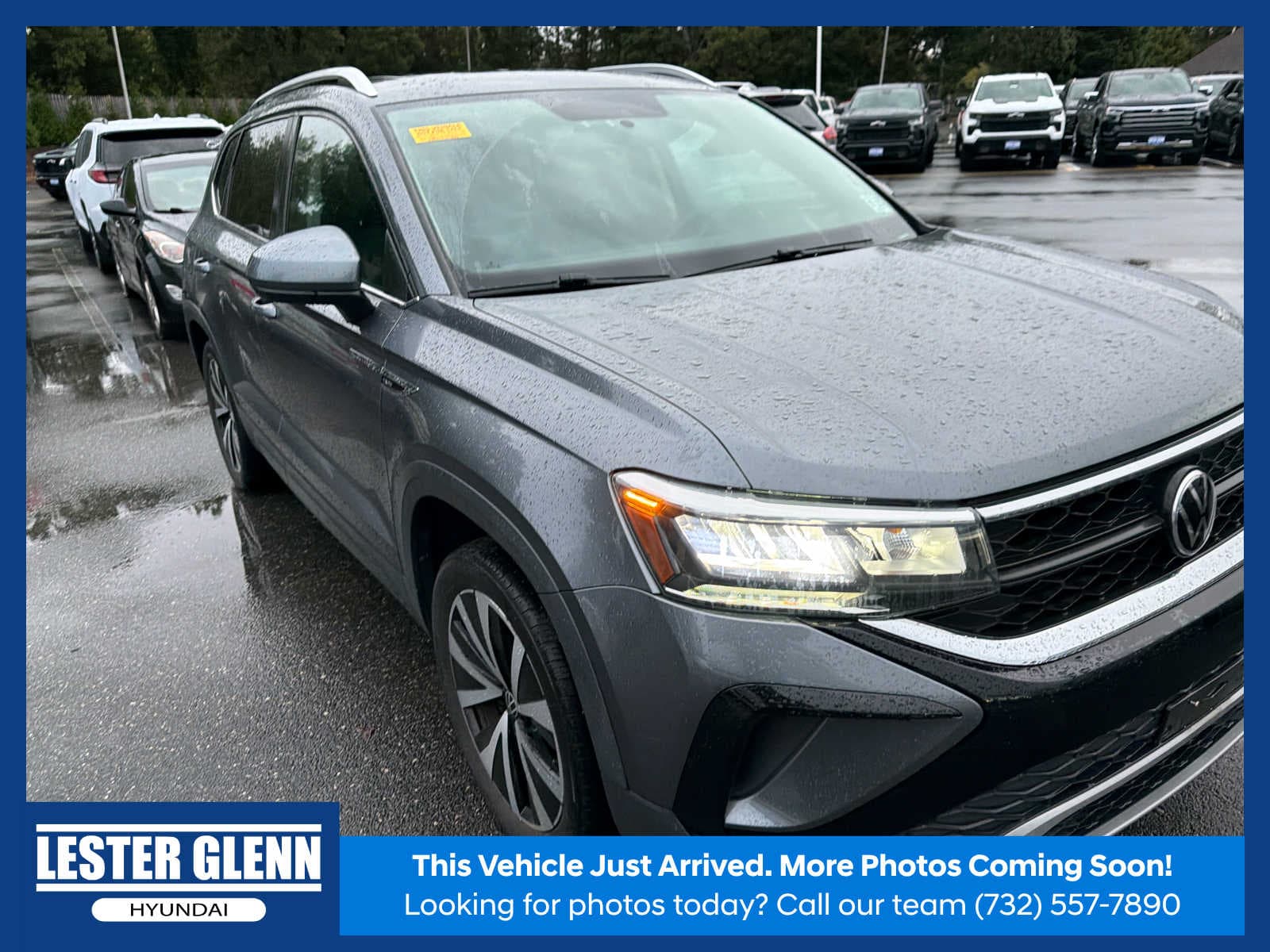 2022 Volkswagen Taos Base — photo 1 of 11
