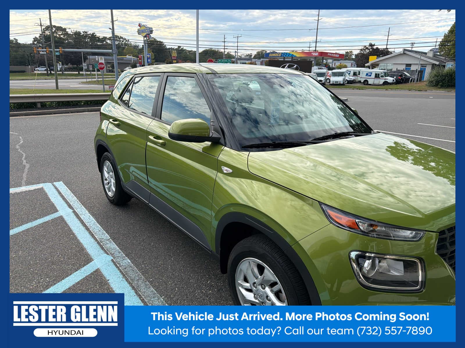 2024 Hyundai Venue SE — photo 1 of 11