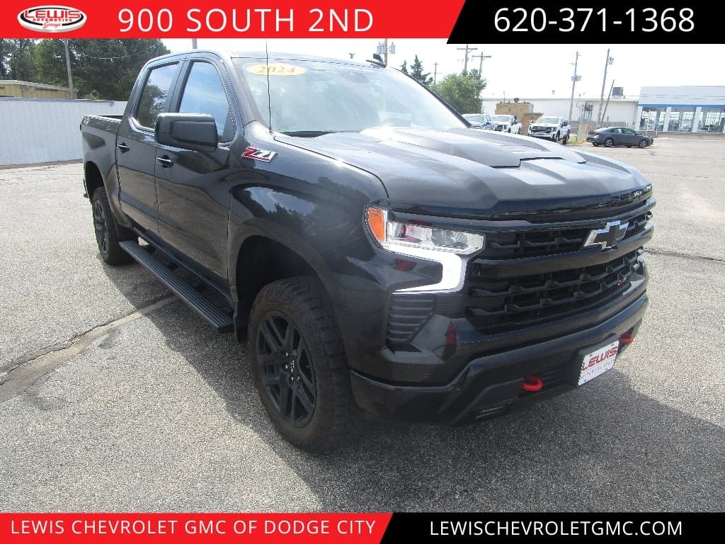 2024 Chevrolet Silverado 1500 LT Trail Boss — photo 1 of 17