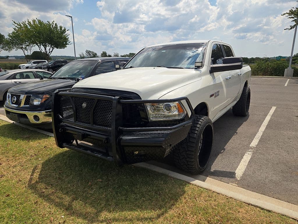 2016 RAM 1500 Laramie — photo 1 of 6
