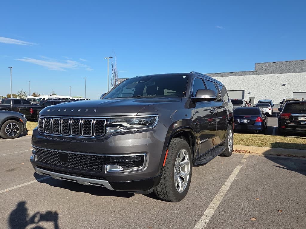 2022 Jeep Wagoneer Series II — photo 1 of 6