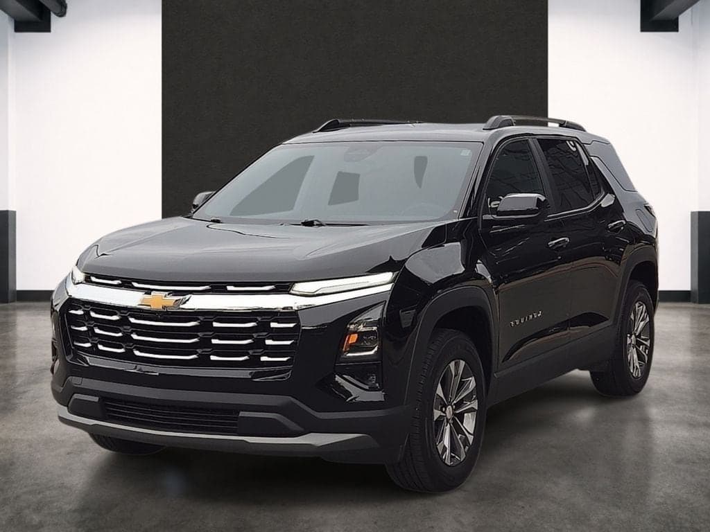 2025 Chevrolet Equinox LT — photo 1 of 21