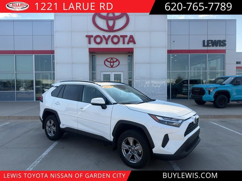 2024 Toyota RAV4 Hybrid XLE — photo 1 of 27