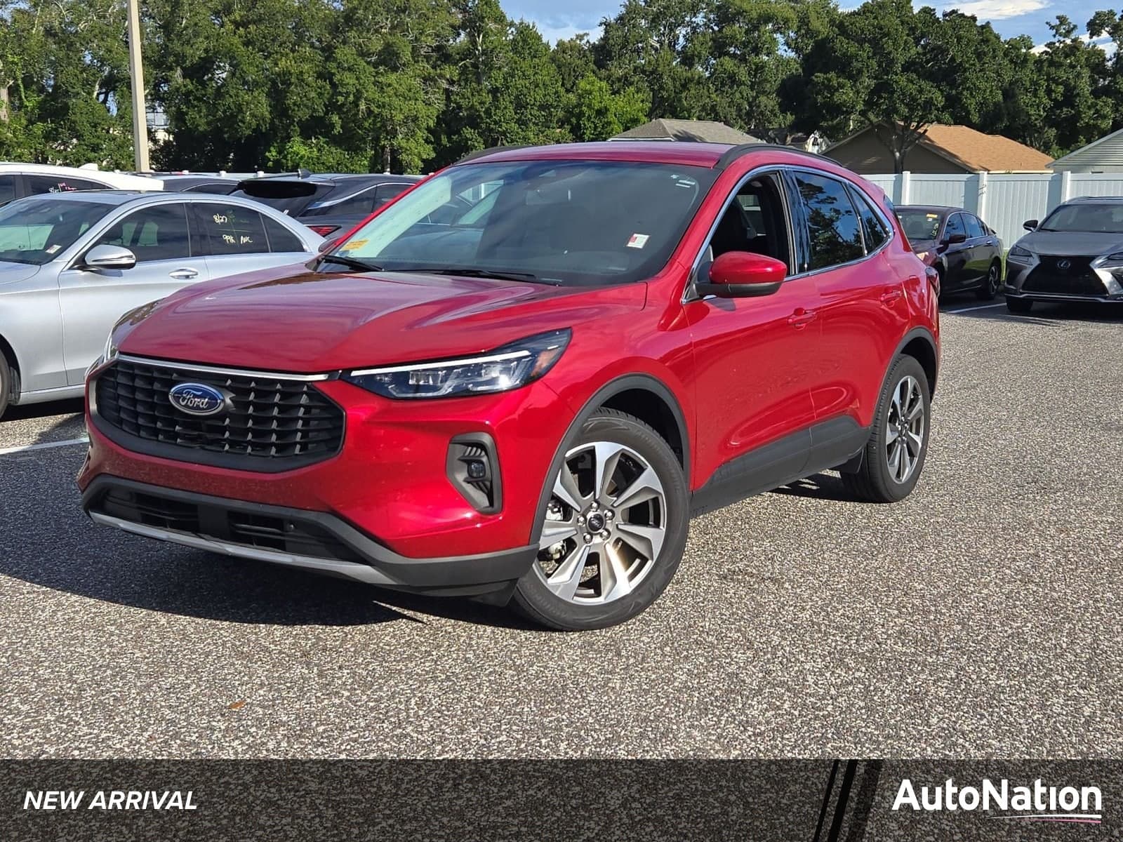 2025 Ford Escape Platinum — photo 1 of 15