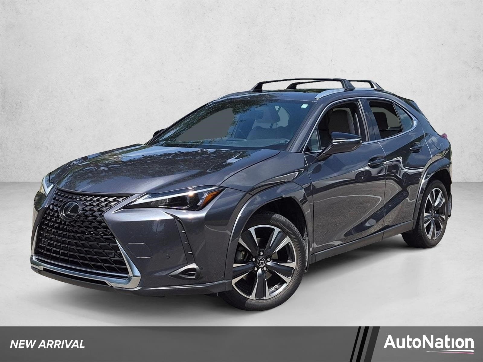 2023 Lexus UX 250h Premium — photo 1 of 18