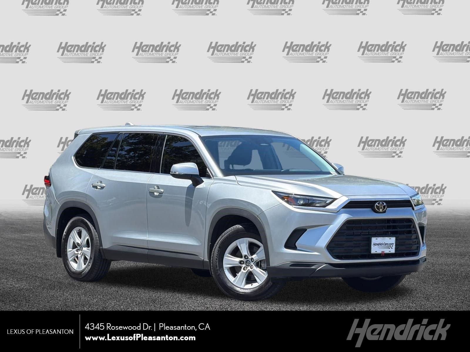 2025 Toyota Grand Highlander Hybrid LE — photo 1 of 39