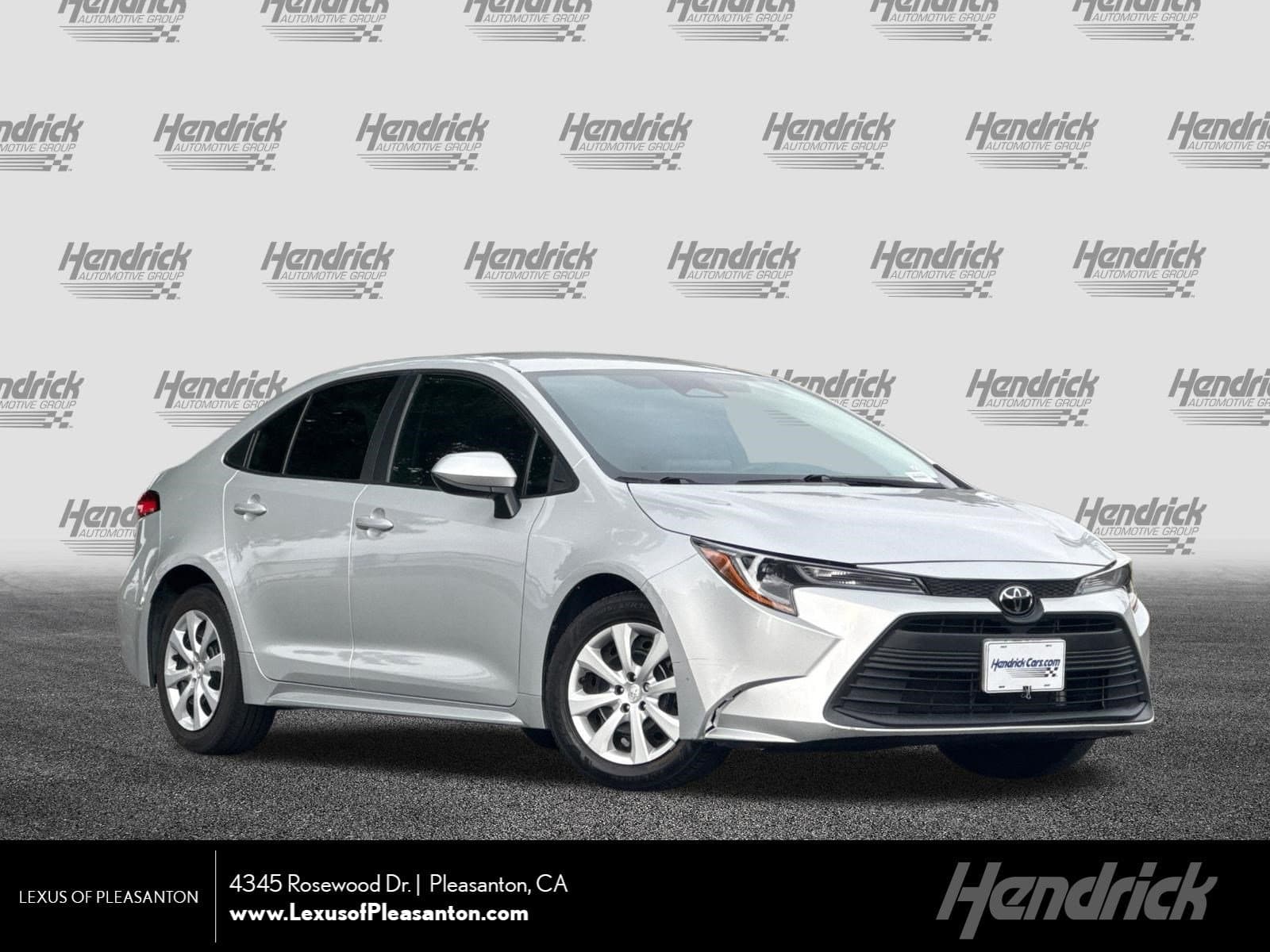2024 Toyota Corolla LE — photo 1 of 39