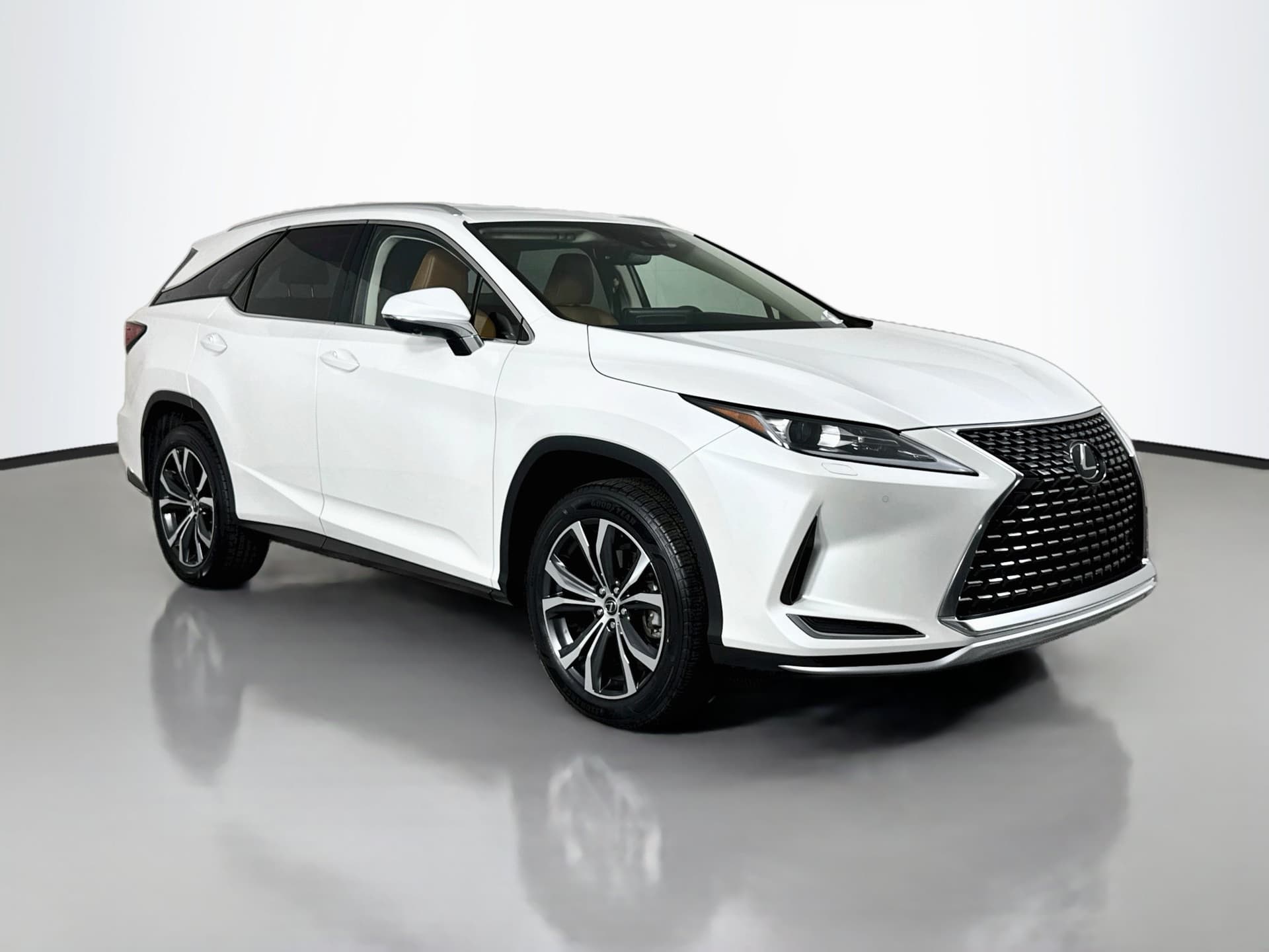 2022 Lexus RX RX 350L — photo 1 of 38