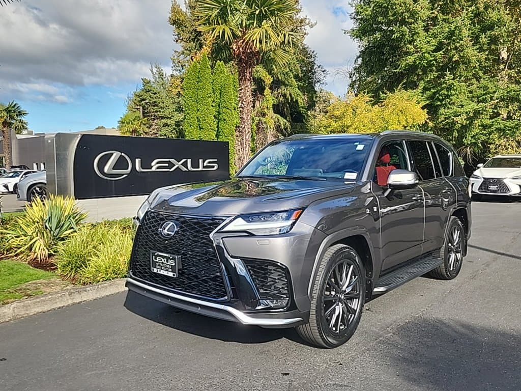 2023 Lexus LX Base — photo 1 of 30