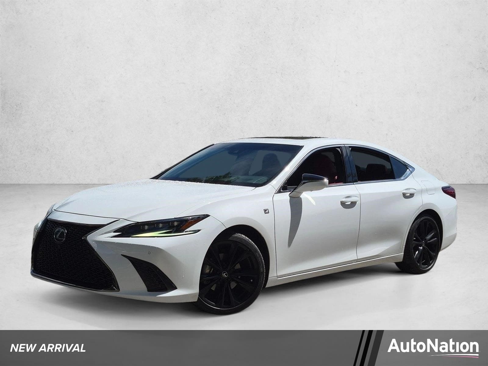 2023 Lexus ES 300h Base — photo 1 of 15