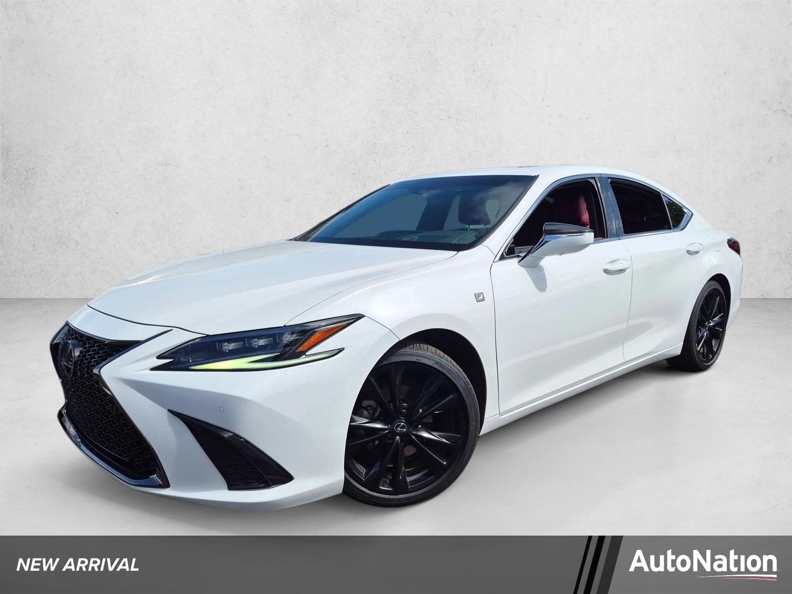 2024 Lexus ES Base — photo 1 of 15