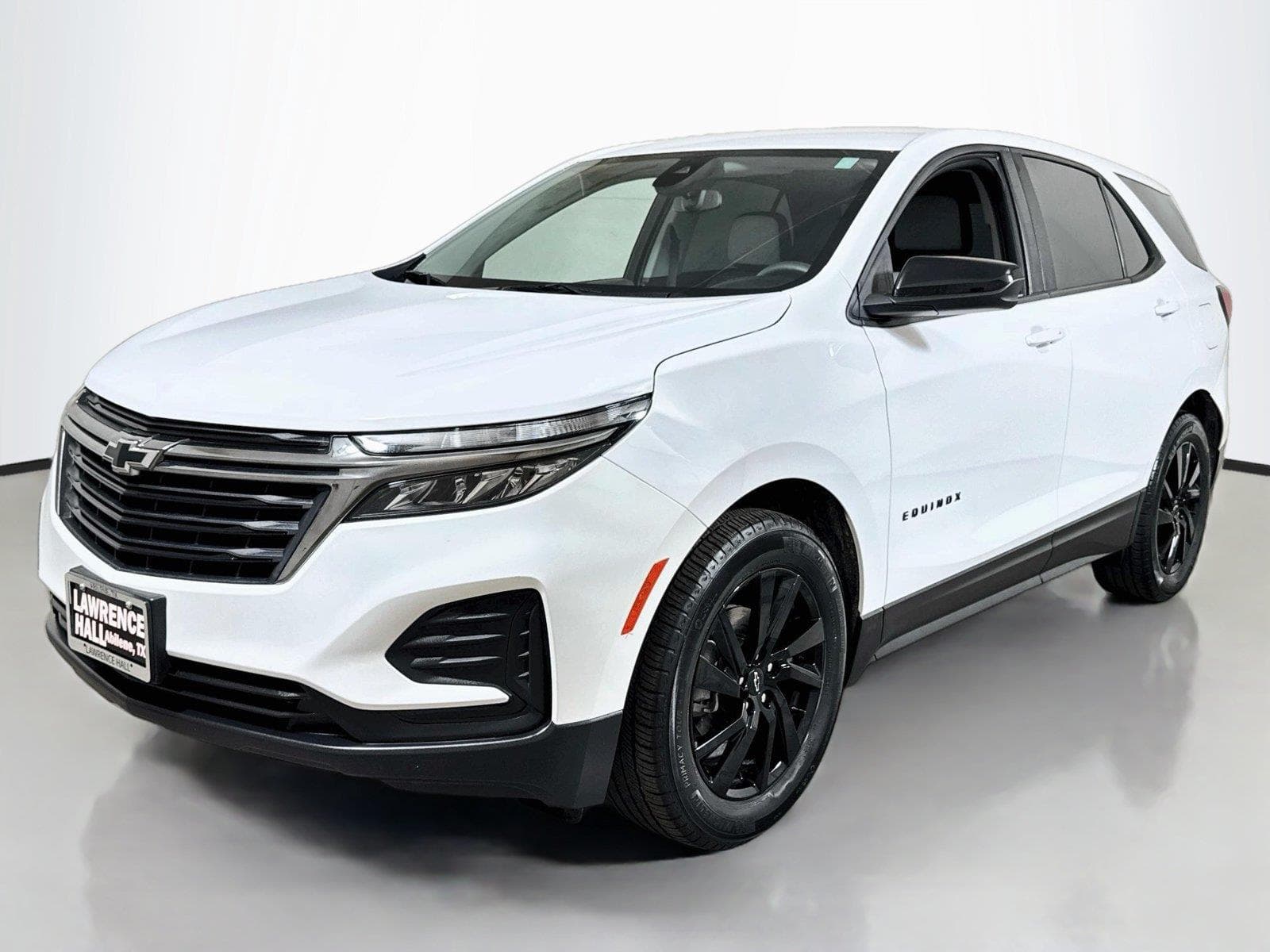 2024 Chevrolet Equinox LS — photo 1 of 28