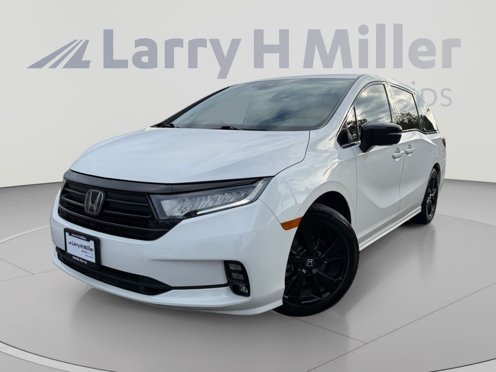 2023 Honda Odyssey Sport — photo 1 of 34