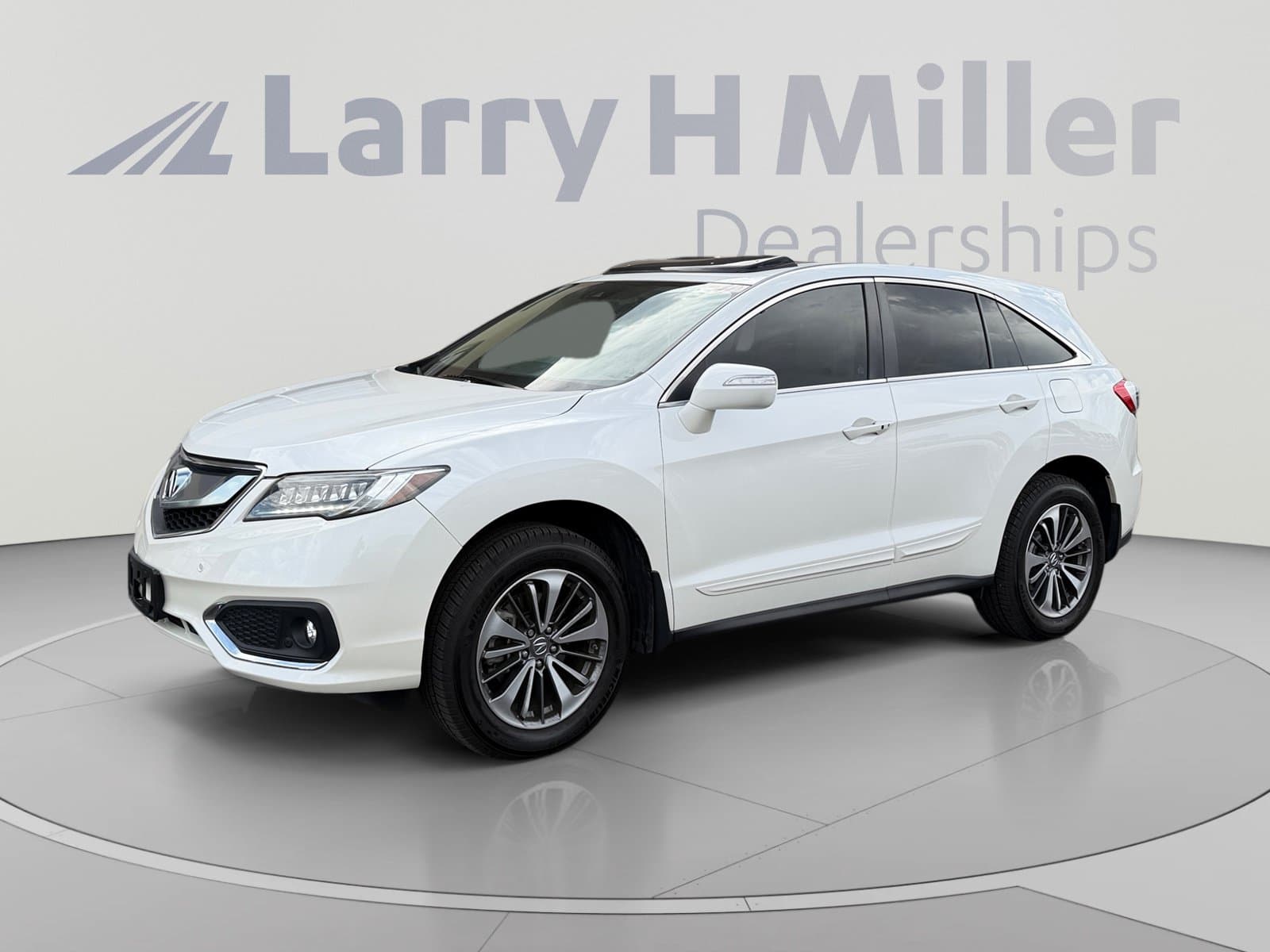 2017 Acura RDX w/Advance Pkg — photo 1 of 34