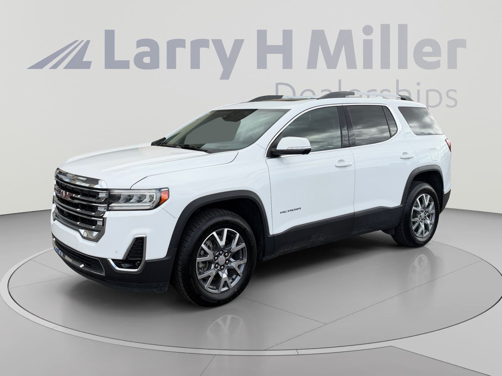 2022 GMC Acadia SLT — photo 1 of 34