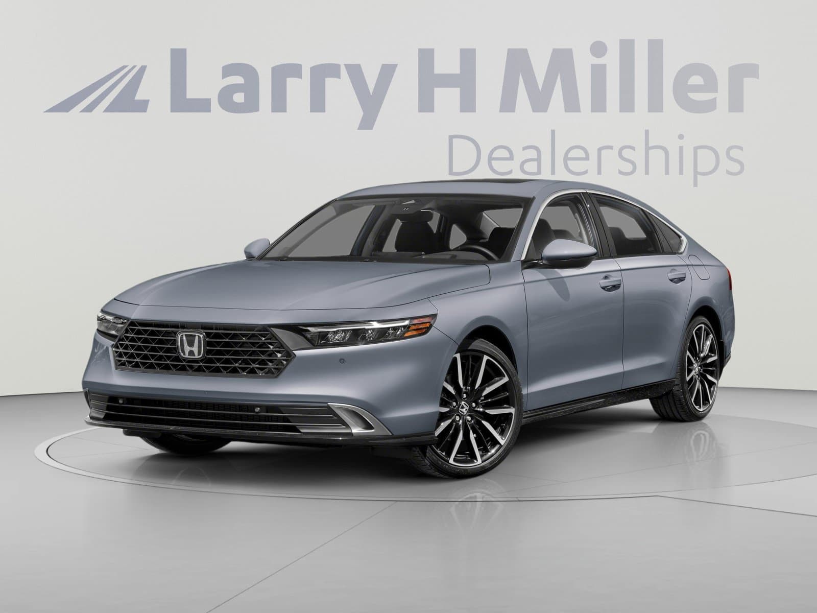 2024 Honda Accord Hybrid Touring — photo 1 of 12